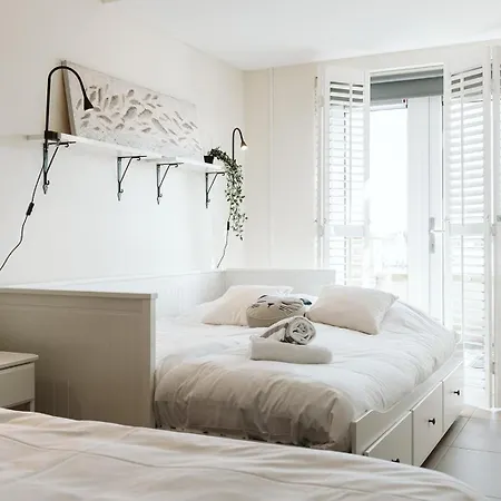 Apartment Zeeland Port Marina With Garage Ouddorp
