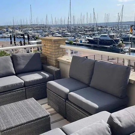 Zeeland Port Marina With Garage * Ouddorp