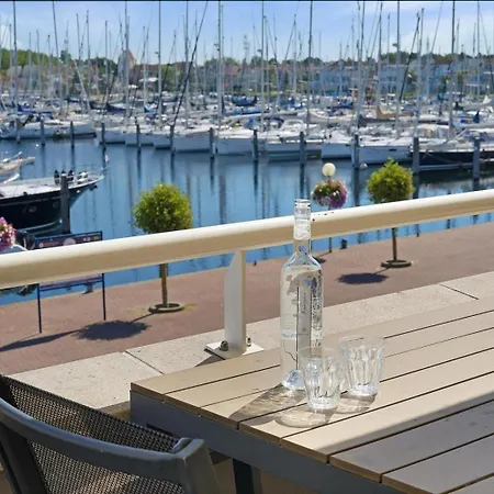 Zeeland Port Marina With Garage Apartment Ouddorp